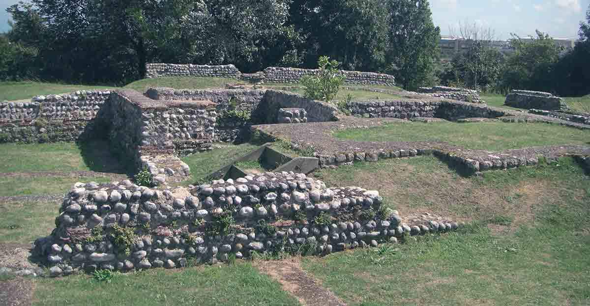 richborough-roman-fort.jpg