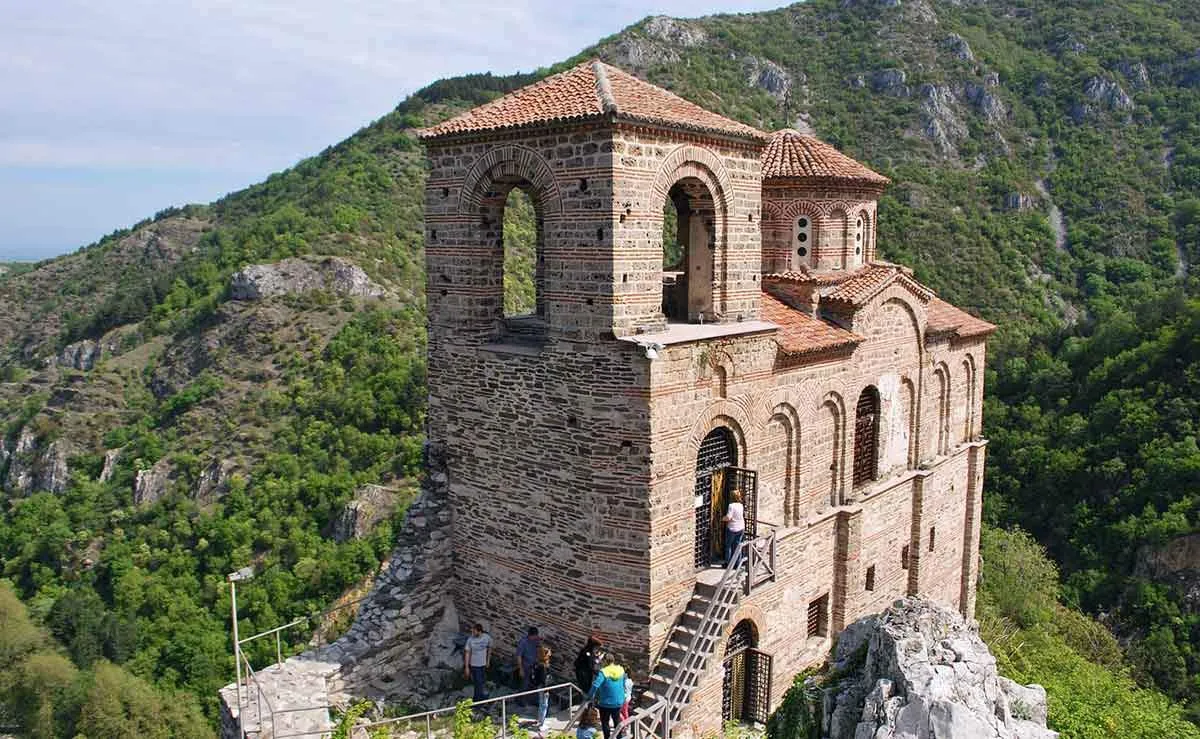 asenovgrad-fortress-plovdiv.jpg