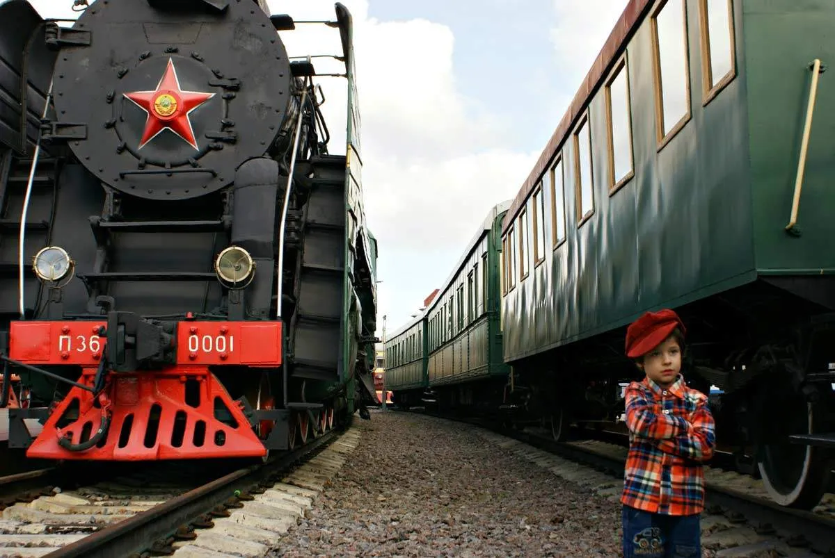 russian-trains-toot-toot.jpg