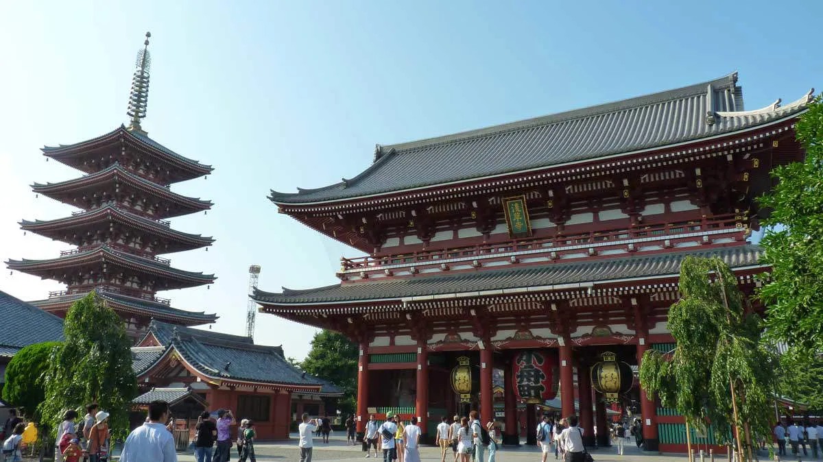 senso-ji-and-pagoda.jpg