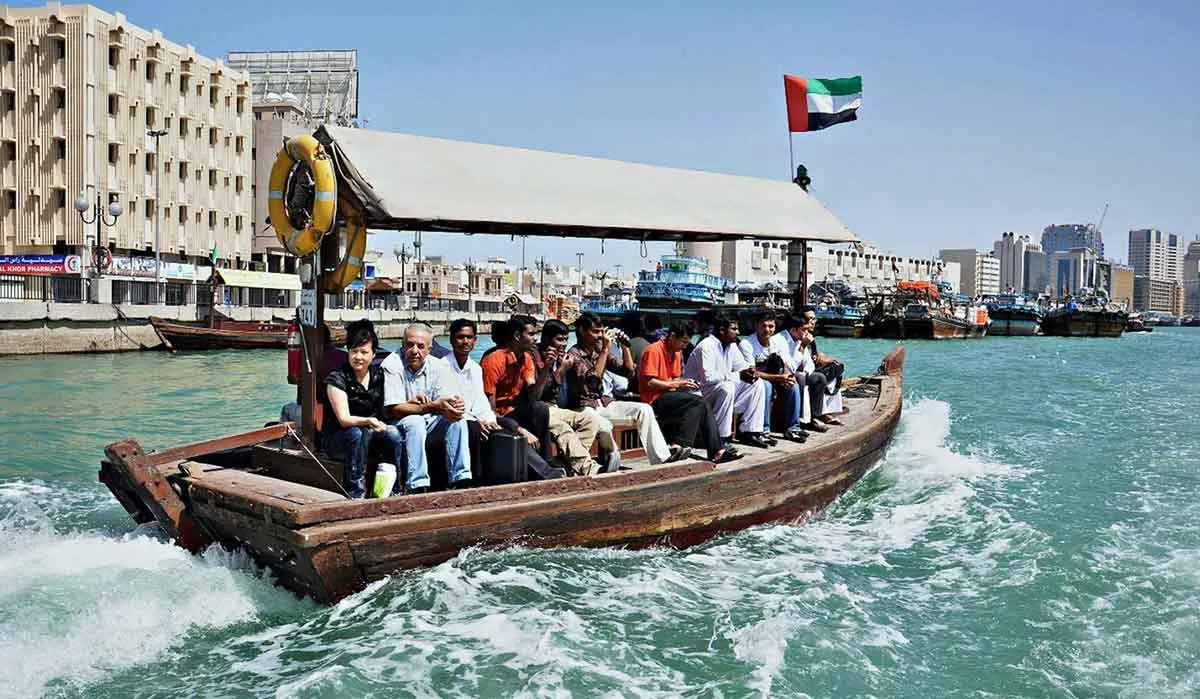 abra-departing-deira.jpg