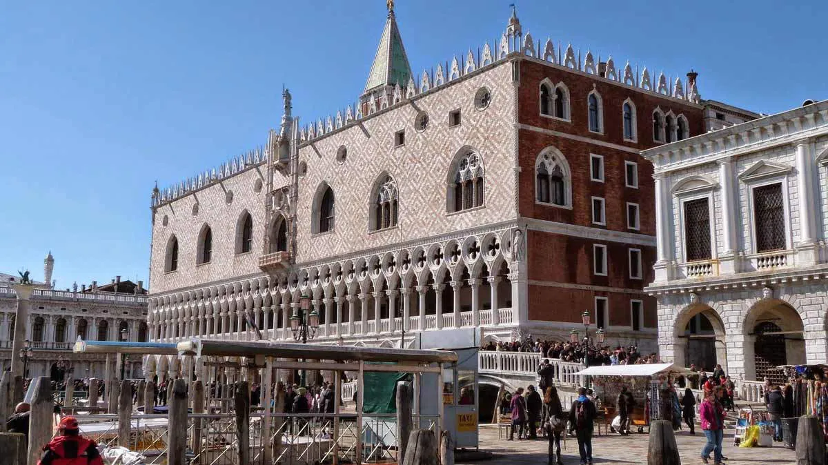 doges-palace-venice-facade.jpg