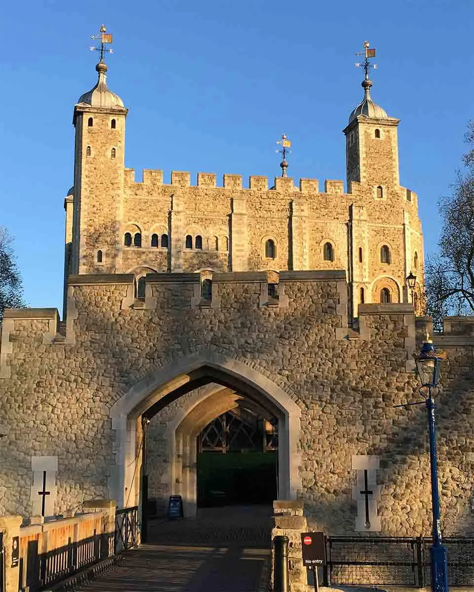 tower-of-london-paul-rigby.jpg