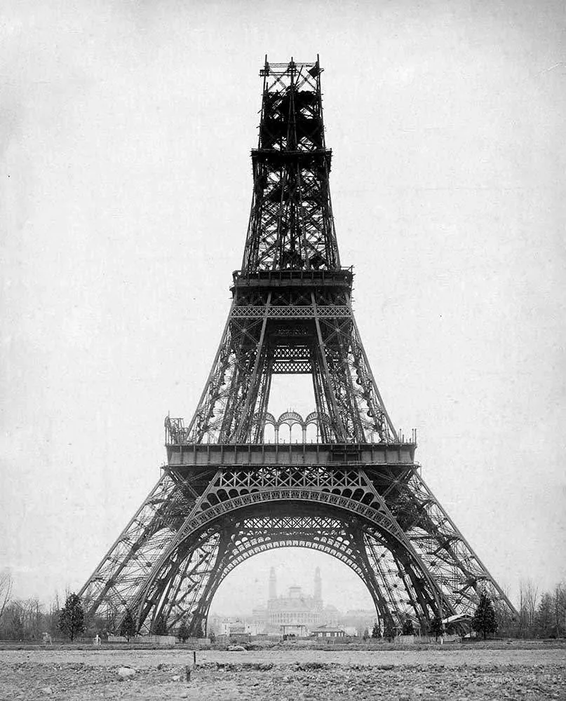 eiffel-tower-upper-construction.jpg