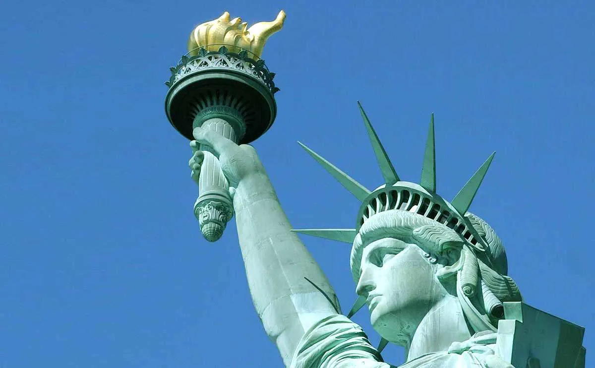 statue-liberty-torch-gold.jpg