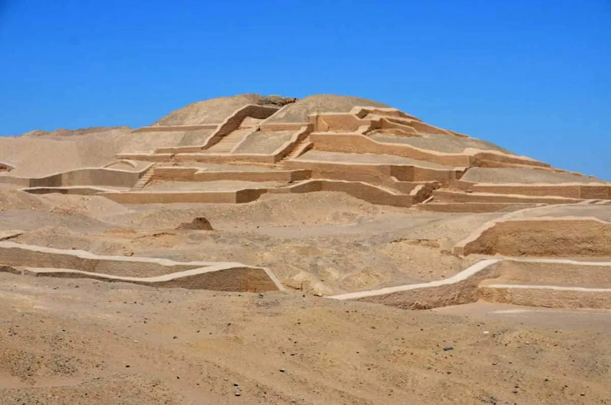 cahuachi-archaeological-site.jpg