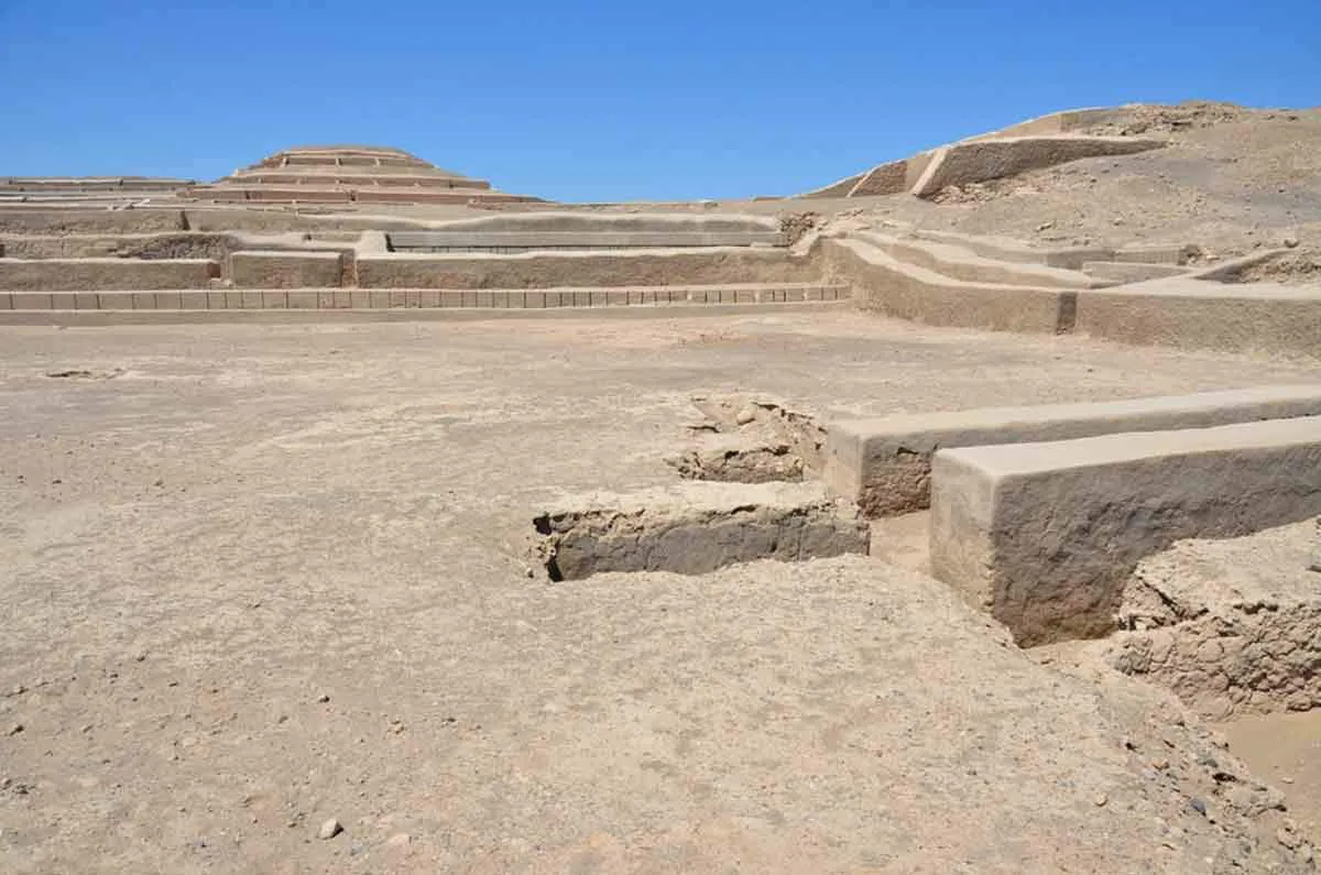 cahuachi-plaza-for-ceremonies.jpg