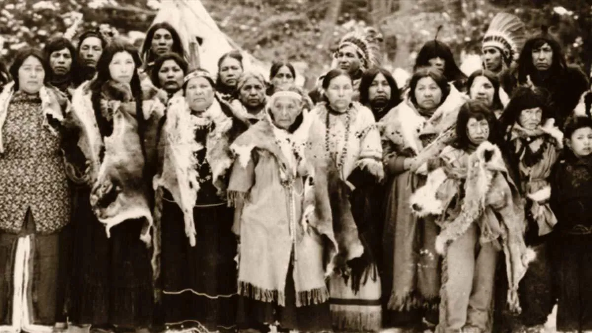 iroquois-confederacy-haudenosaunee-women