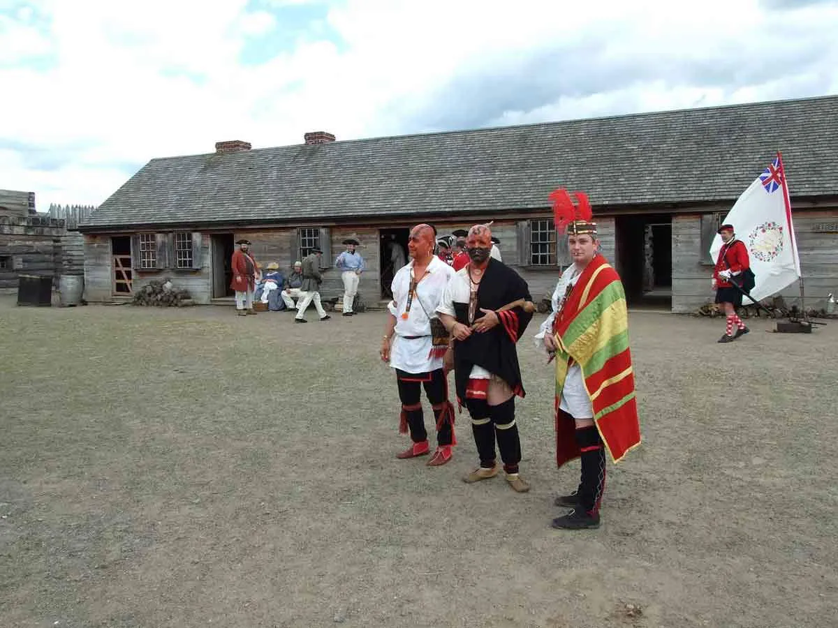 iroquois-confederacy-reenactors.jpg