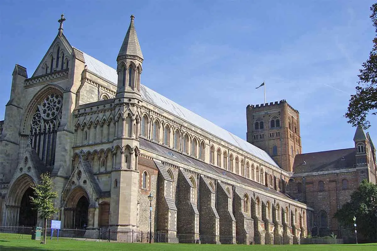 england-st-albans-cathedral.jpg