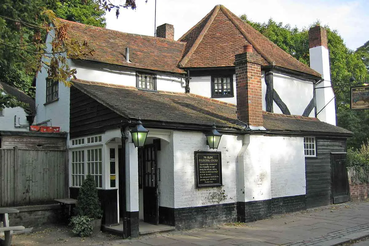 england-south-pub.jpg