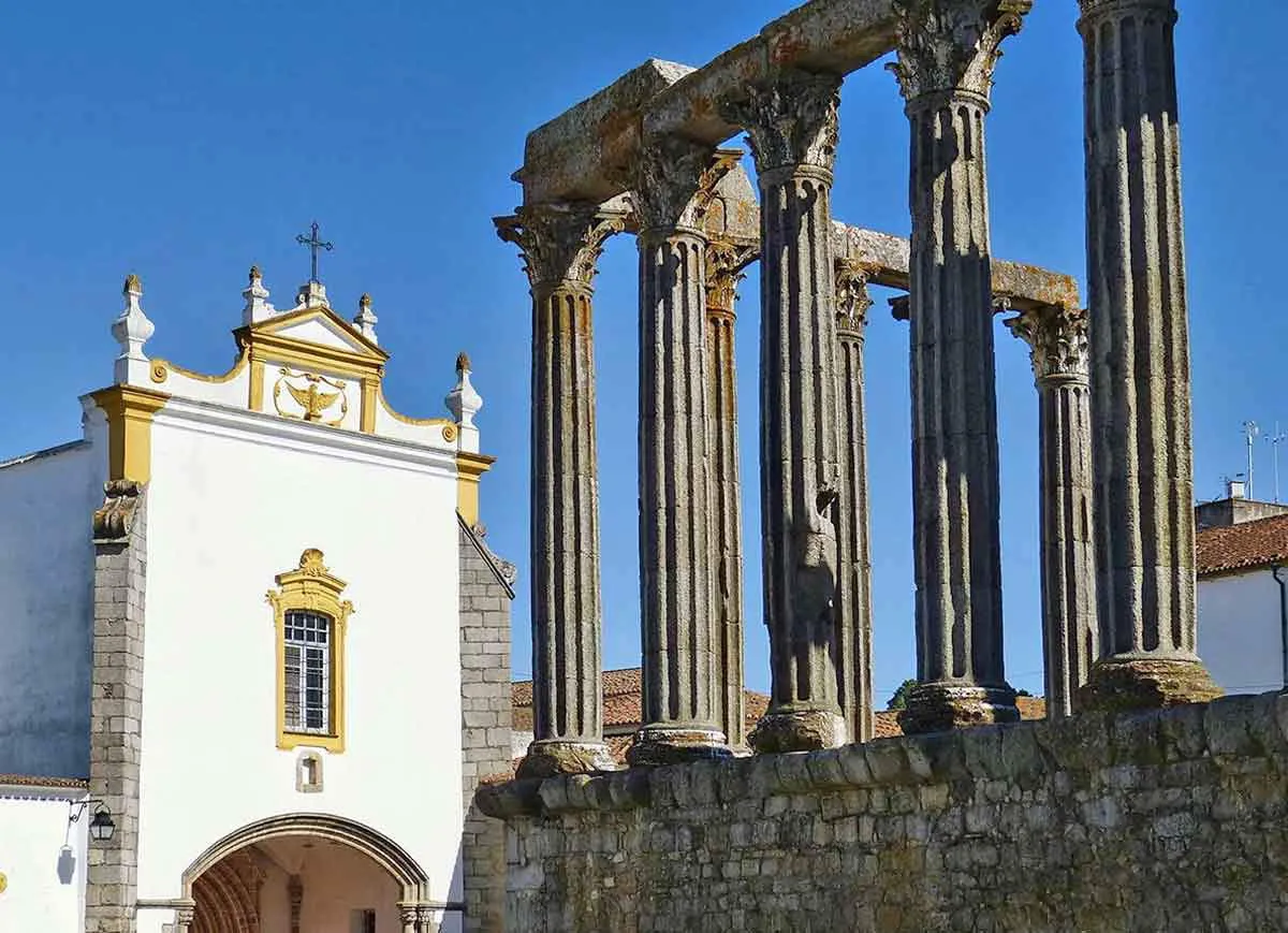 evora-temple-diana.jpg