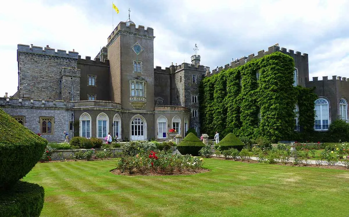 devon-historical-places-powderham-castle