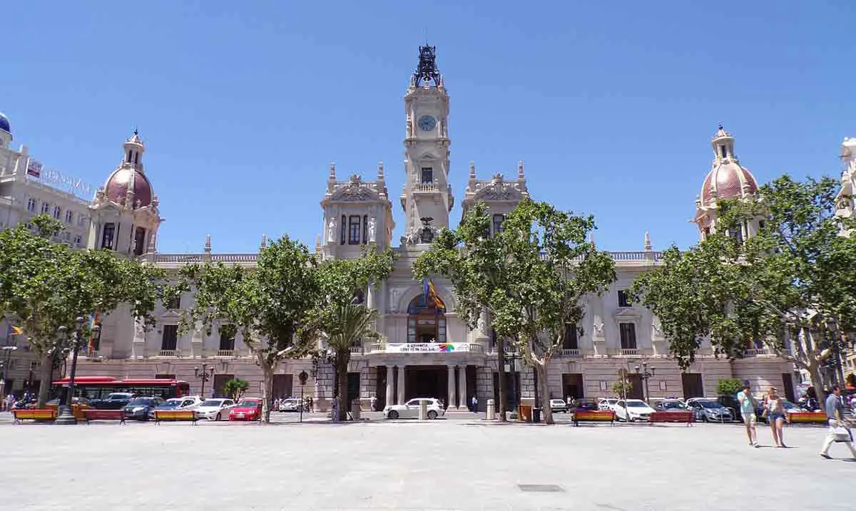 plaza-ayuntamiento-valencia.jpg