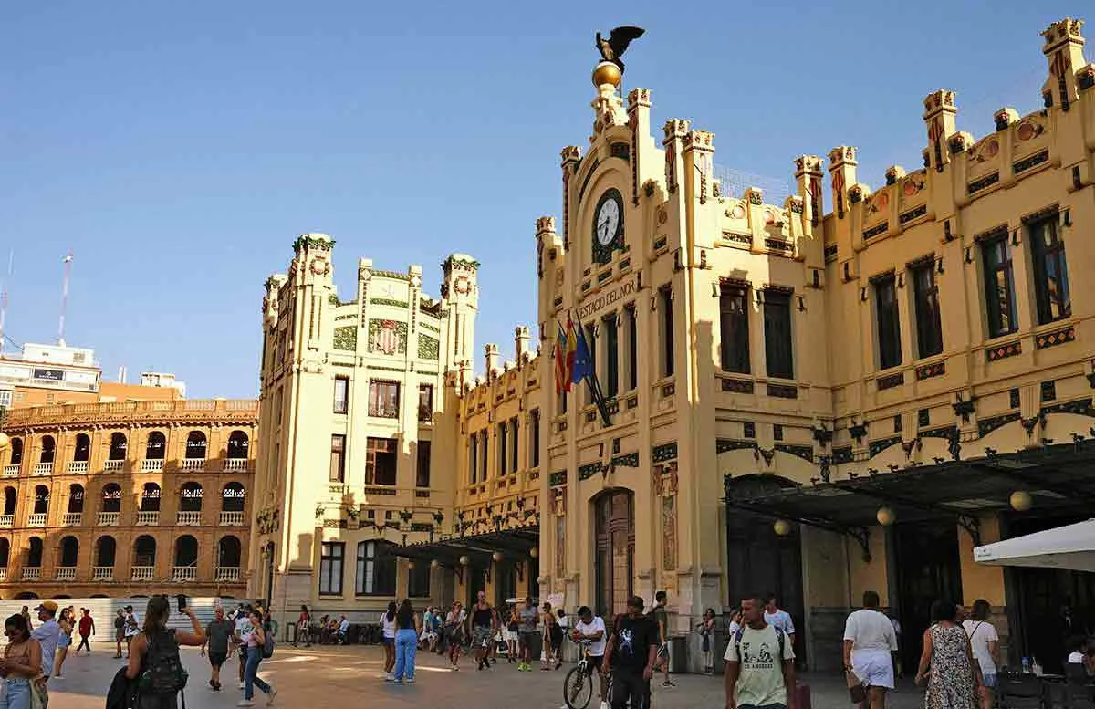 north-station-valencia.jpg