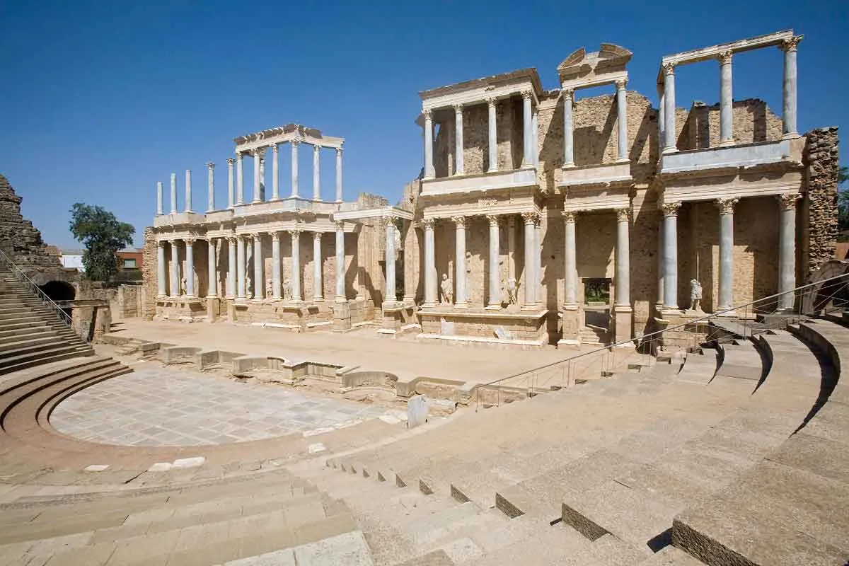 merida-theater-scaenae-frons-roman-spain