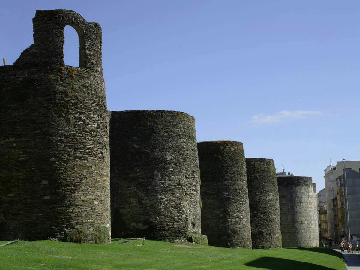 lugo-roman-walls.jpg