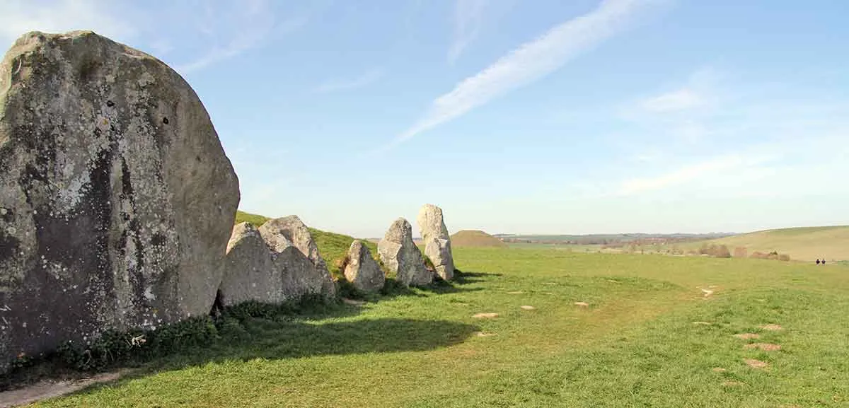 west-kennet-long-barrow.jpg