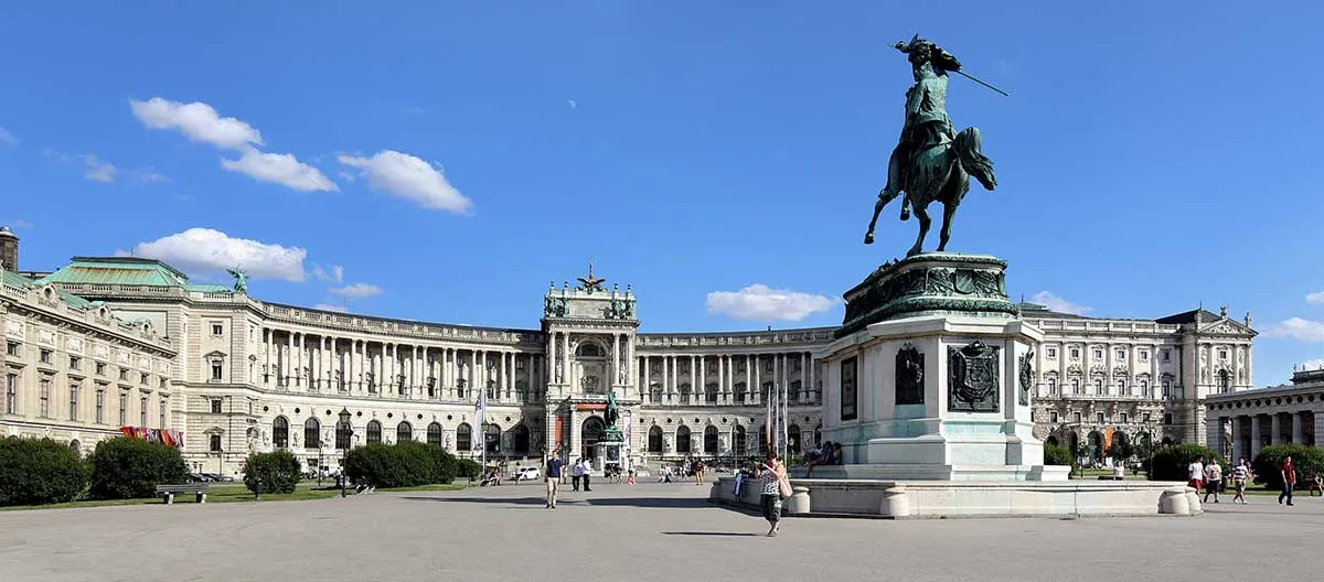 neue-burg-wing-hofburg.jpg