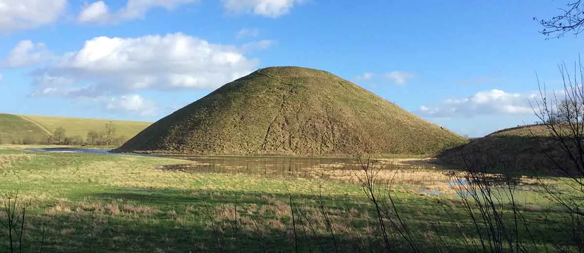 wiltshire-historical-places-silbury-hill