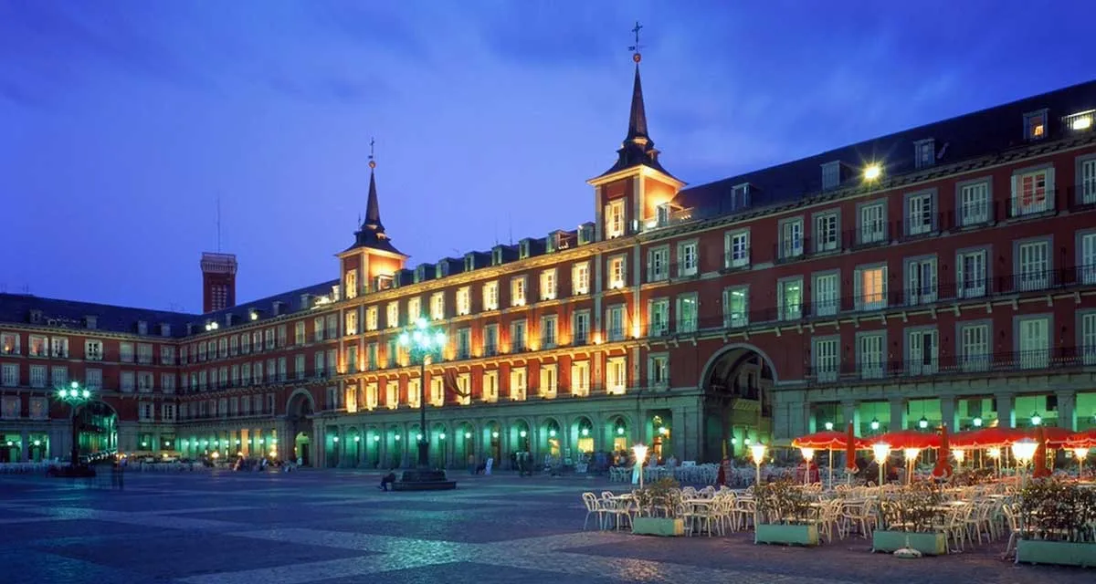 spain-madrid-plaza-mayor.jpg