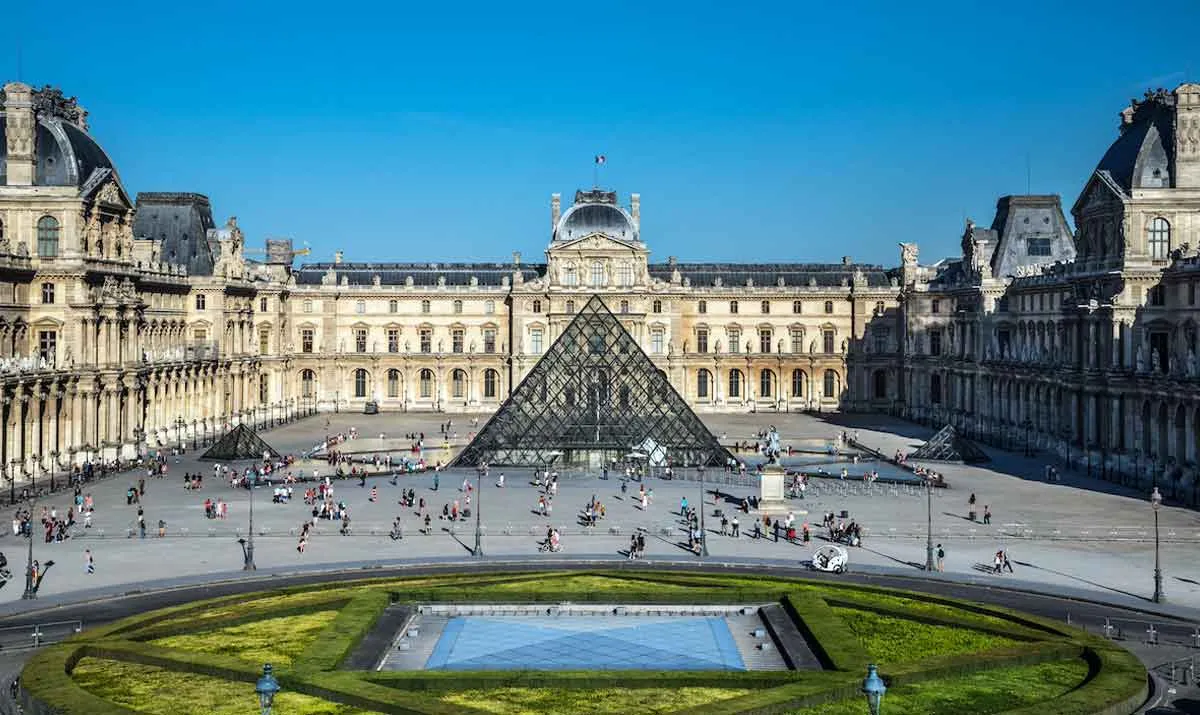 museum-paris-louvre.jpg