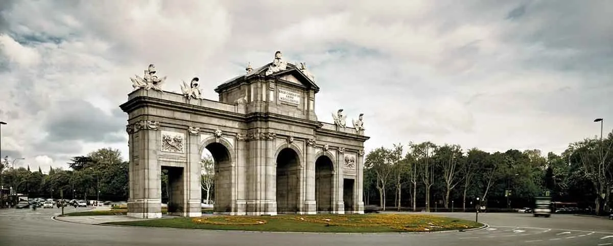 madrid-puerta-alcala.jpg