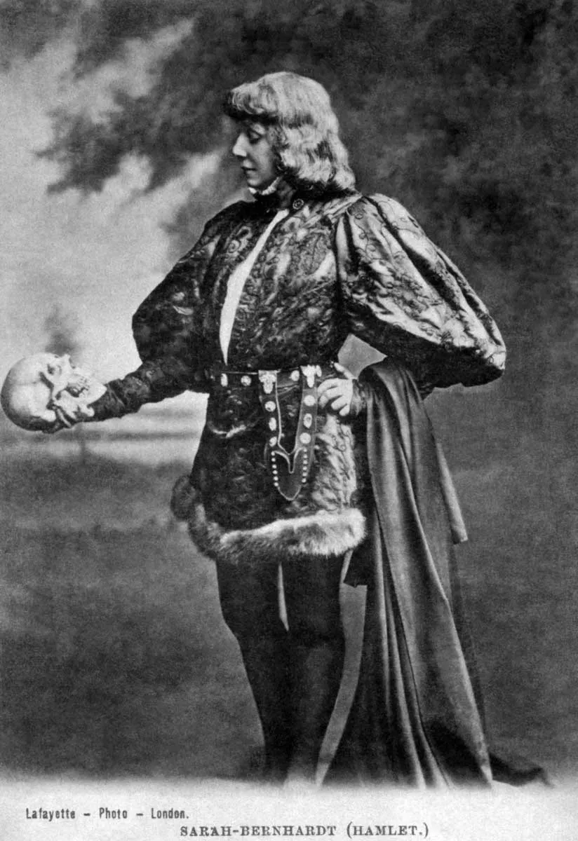 sarah-bernhardt-hamlet-shakespeare-play-