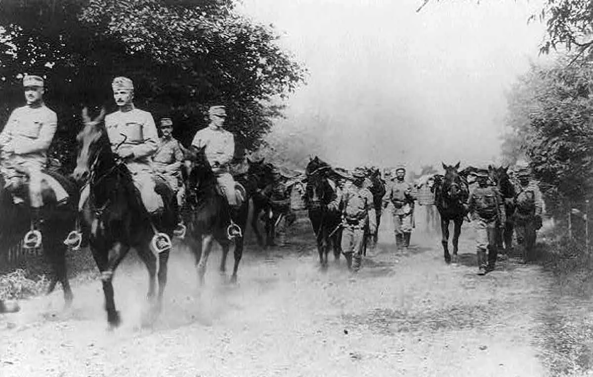 austrian-army-on-the-move-loc-copy.jpg