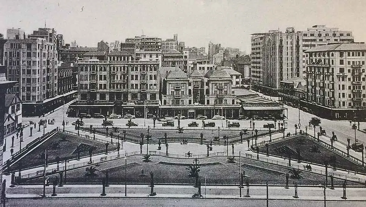 plein-square-1950s.jpg