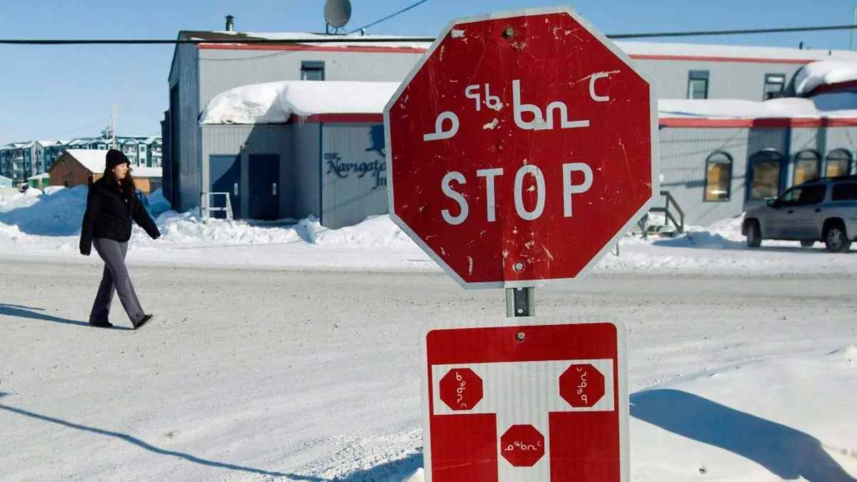 stop-sign-inuktitut.jpg