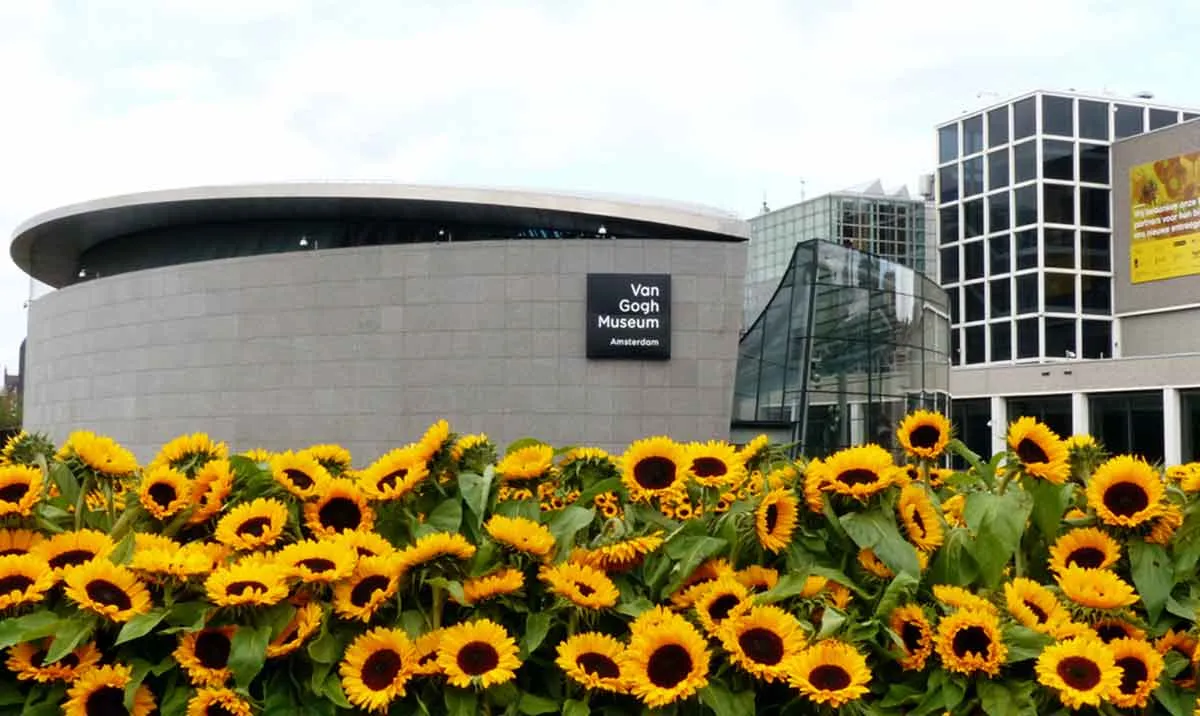 van-gogh-museum-amsterdam.jpg