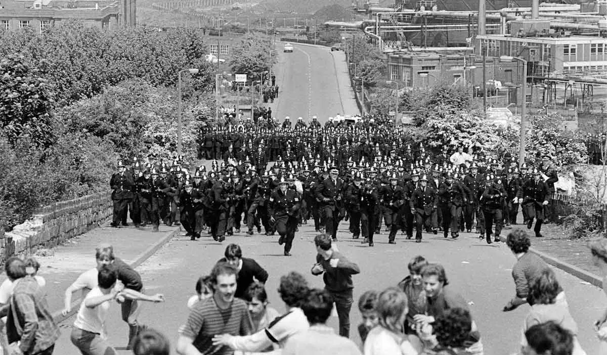 battle of ogreave miners strikes policemen