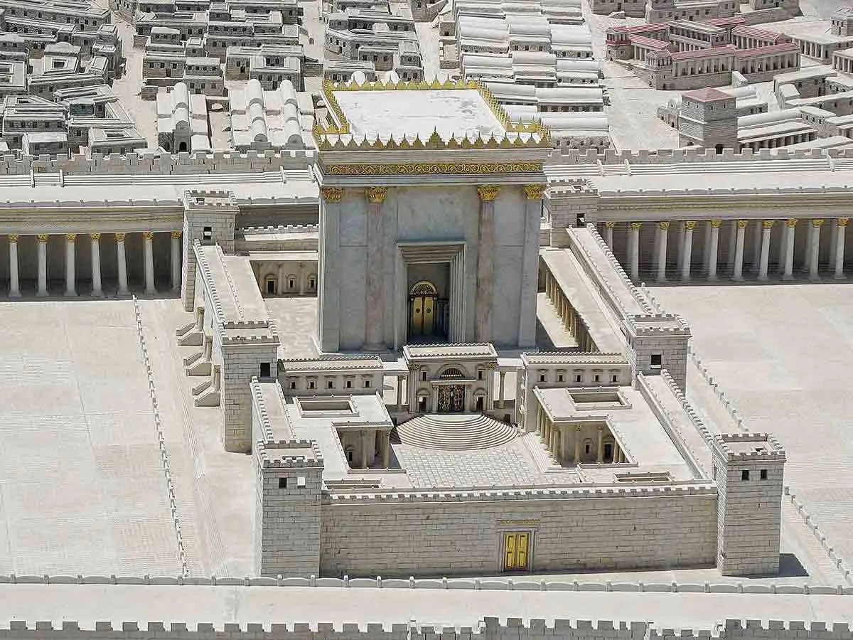 model of second temple