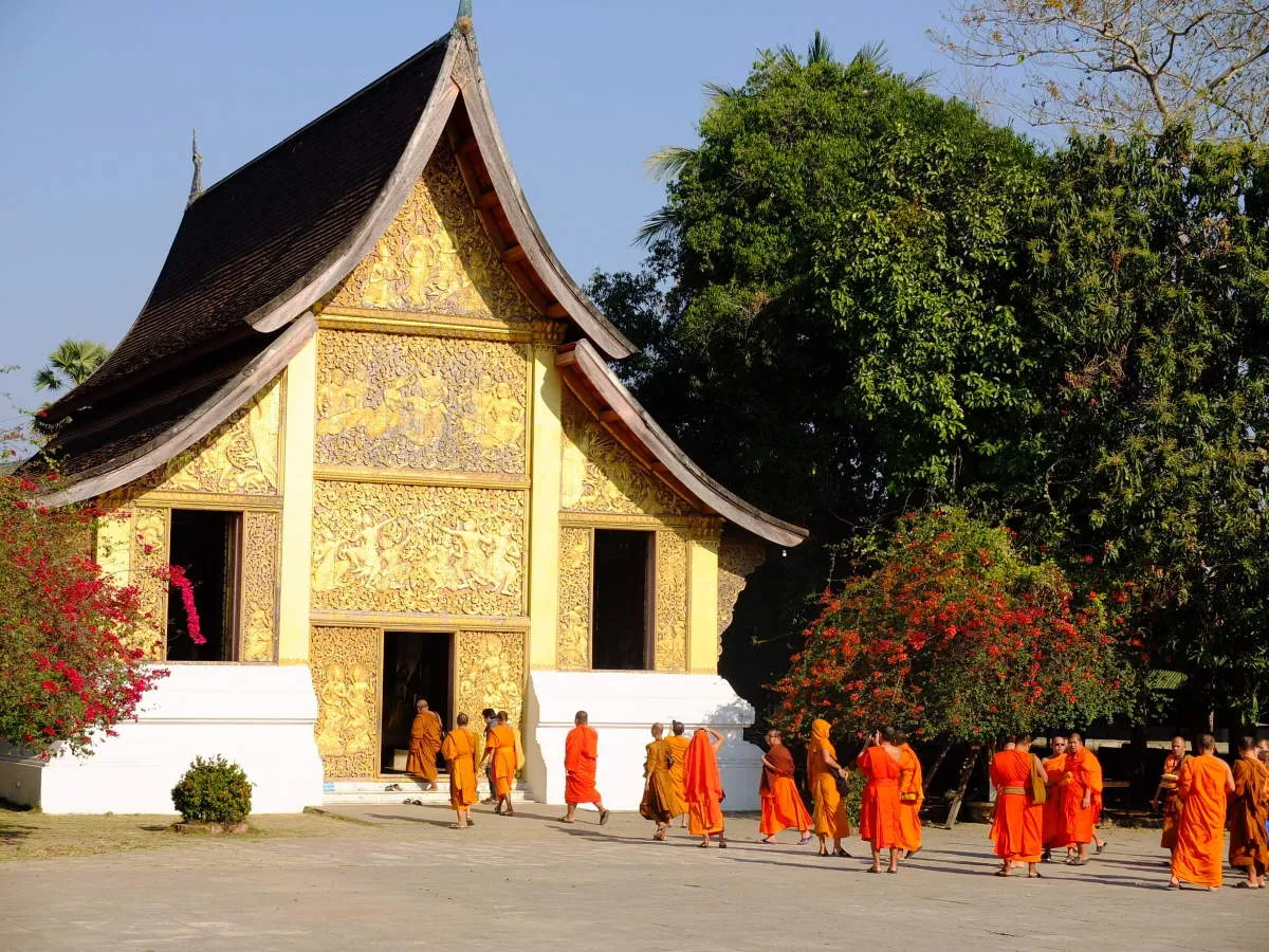 wat xieng thong temple luang prabang laos