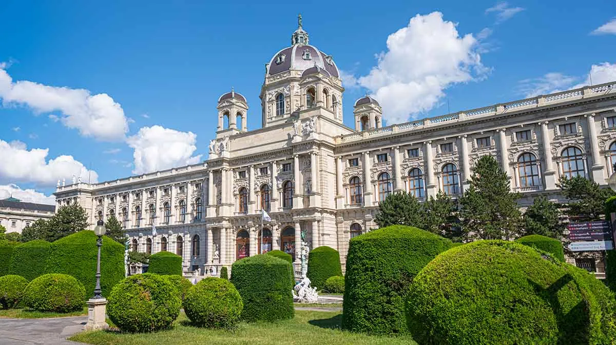 Kunsthistorisches Museum Sandor Somkuti