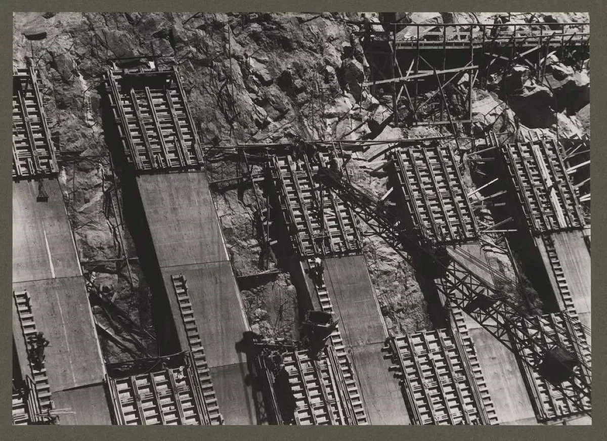 concrete used for hoover dam construction