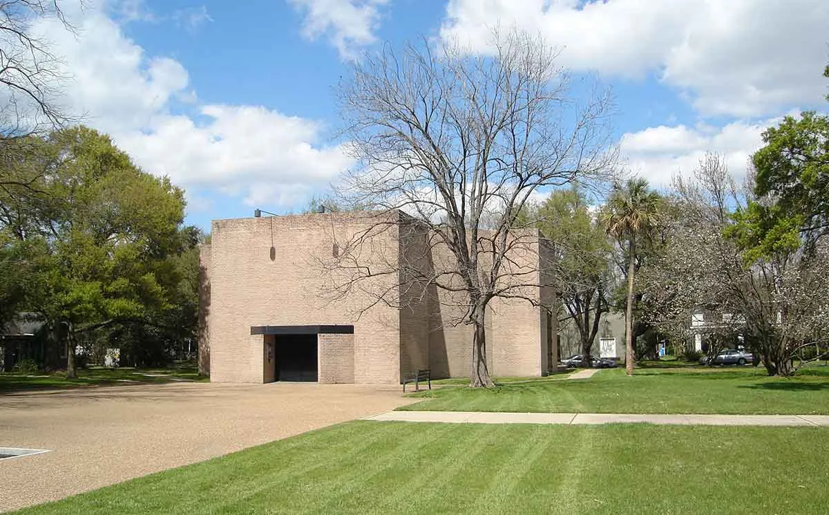 rothko chapel outside