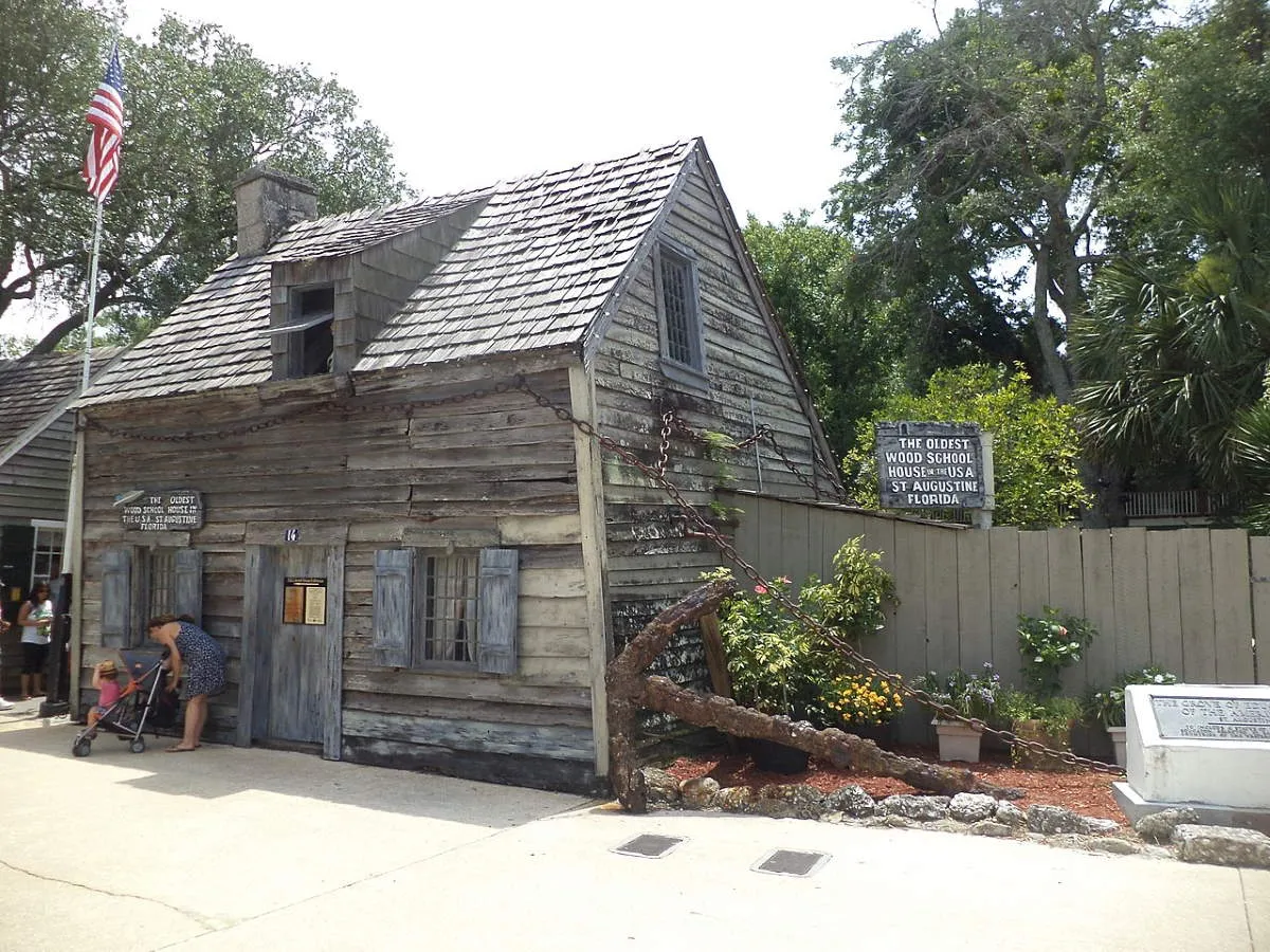 oldest wooden schoolhouse st augustine florida