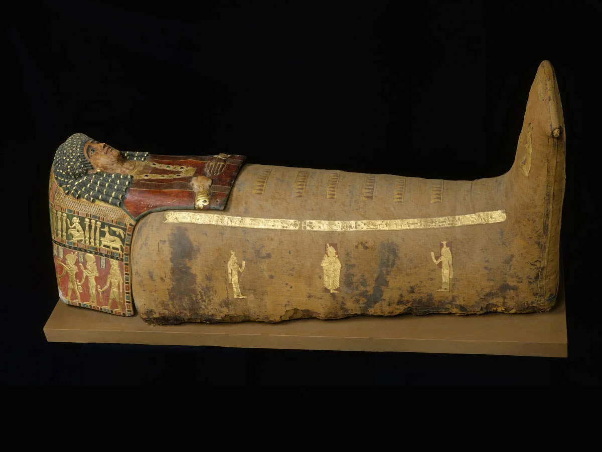 artemidora mummy met museum