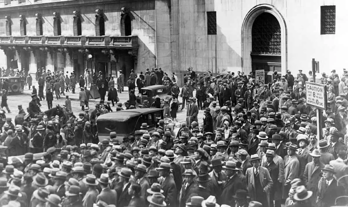 people gathering new york stock exchange great depression