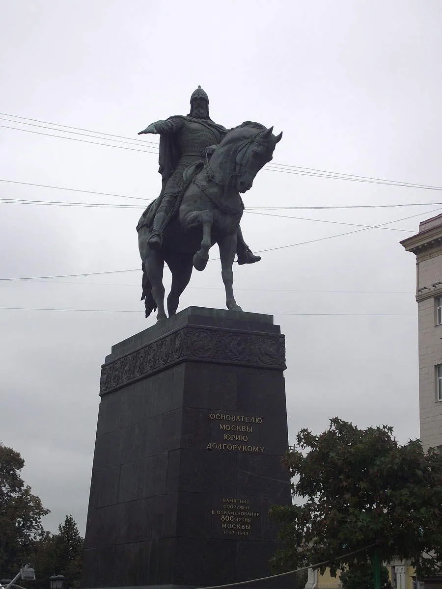 dolgoruky monument moscow 2015