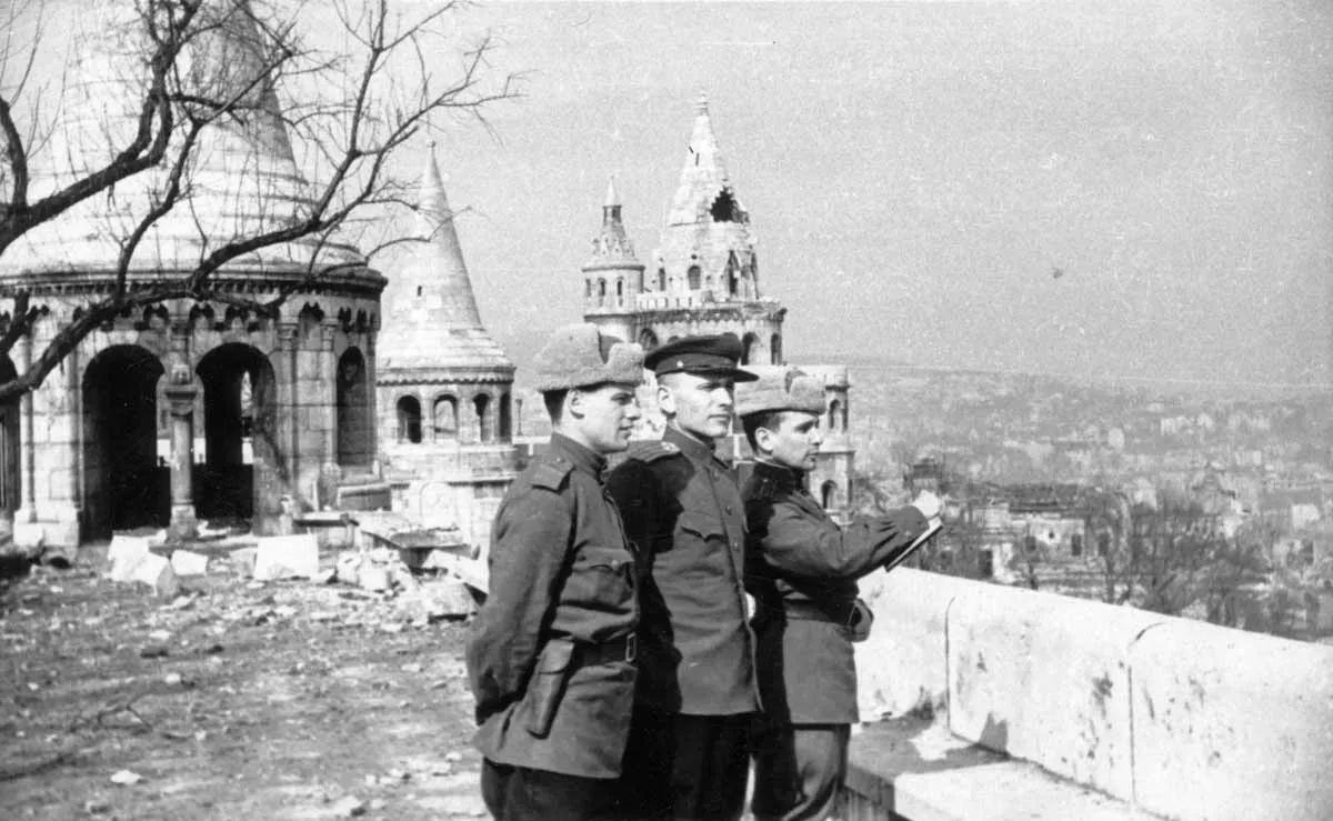 budapest 1945 soviet