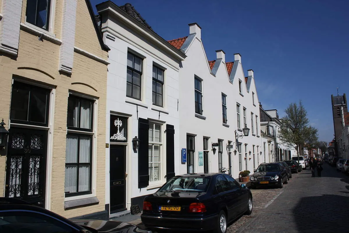 streets and buildings naarden netherlands