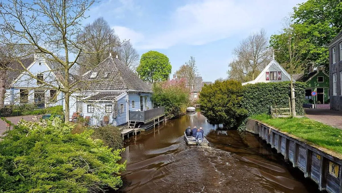 broek in waterland netherlands