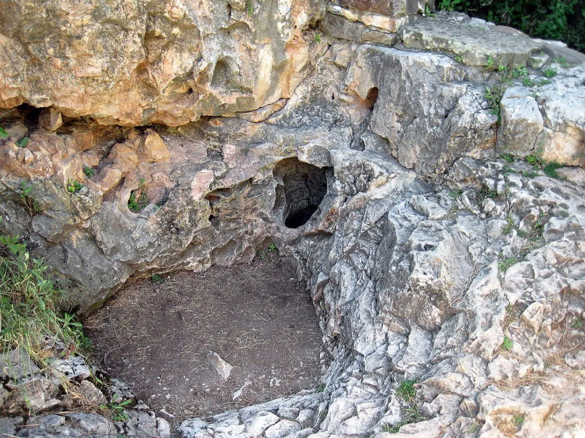 wind cave entrance south dakota