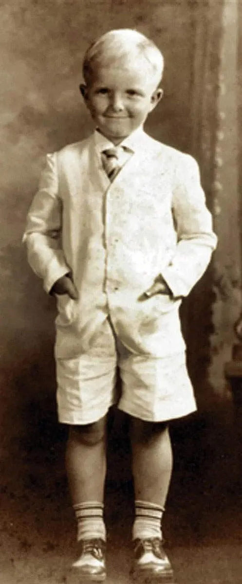 truman capote age 8