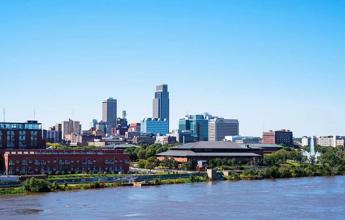 city omaha nebraska skyline