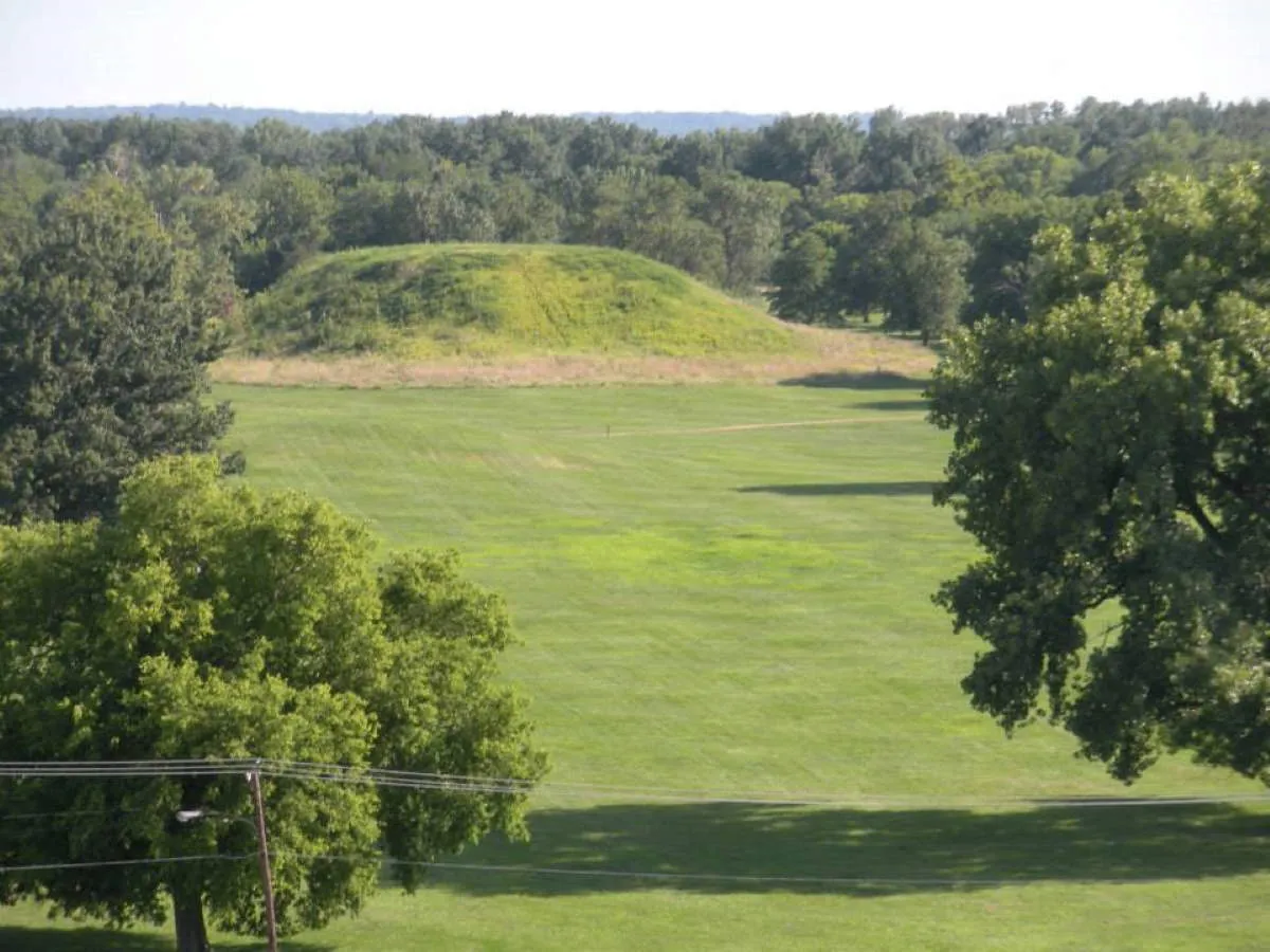 cahokia mounds world heritage site illinois