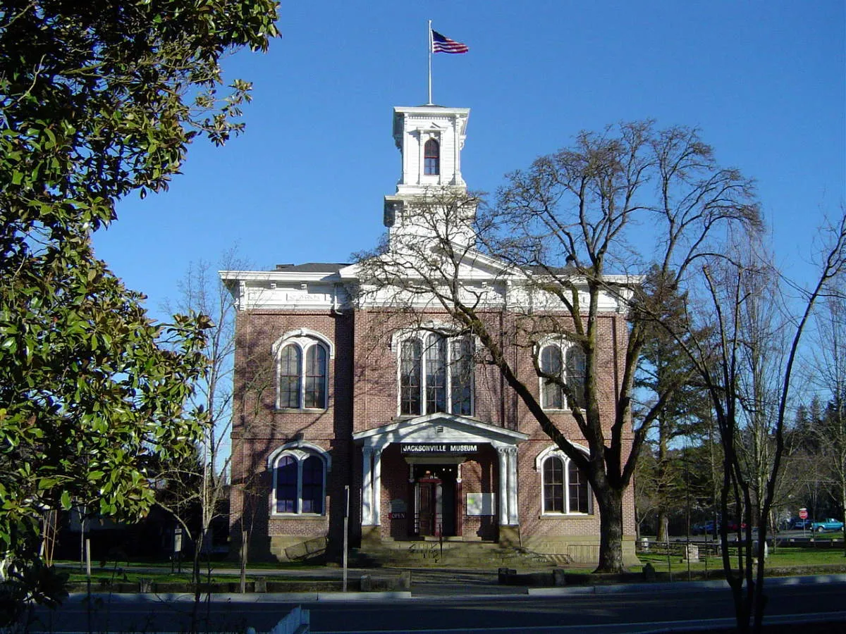 former jackson county courthouse jacksonville oregon